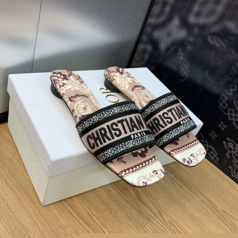 ch**an D*or slippers